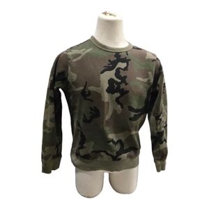 Nike SB Camo Crew Sweatshirt in medium olive green!